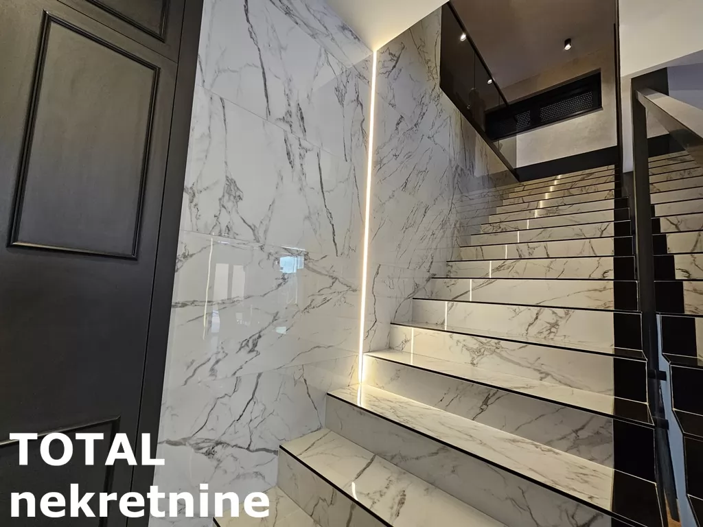 Kuca,NOVI SAD,LIPOV GAJ,kv: 236.00, € 720000, ID: 3091109 29