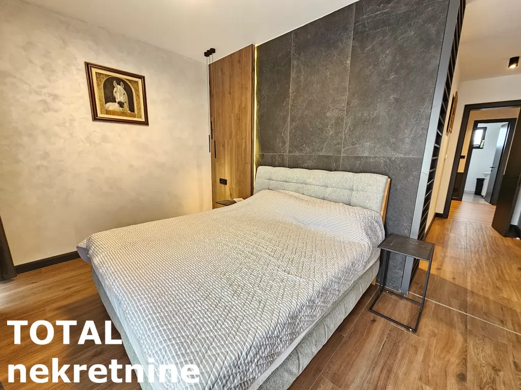 Kuca,NOVI SAD,LIPOV GAJ,kv: 236.00, € 720000, ID: 3091109 32