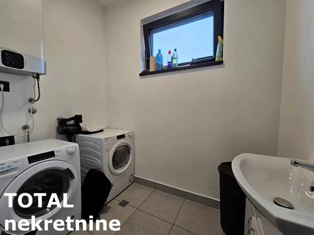 Kuca,NOVI SAD,LIPOV GAJ,kv: 236.00, € 720000, ID: 3091109 37