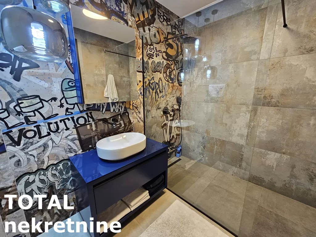 Kuca,NOVI SAD,LIPOV GAJ,kv: 236.00, € 720000, ID: 3091109 39