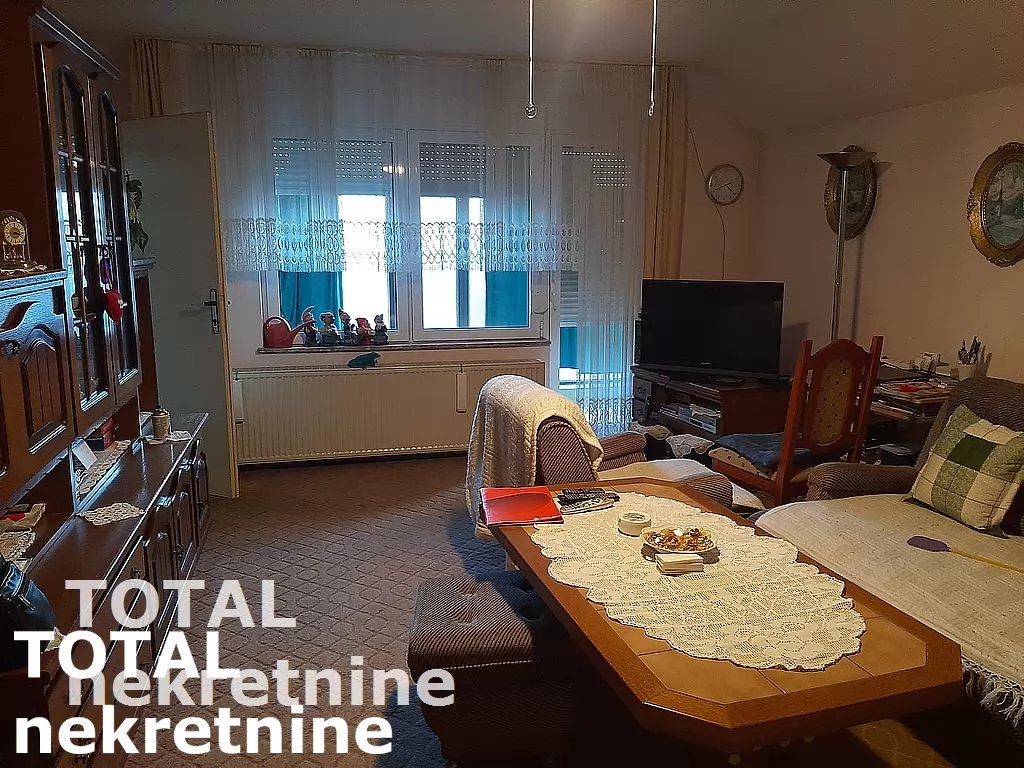 Kuca,PETROVARADIN,SADOVI,kv: 270.00, € 257500, ID: 3089868 12