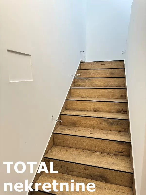 Kuca,SREMSKA KAMENICA,CARDAK,kv: 300.00, € 390000, ID: 3090707 23