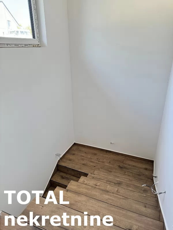 Kuca,SREMSKA KAMENICA,CARDAK,kv: 300.00, € 390000, ID: 3090707 24