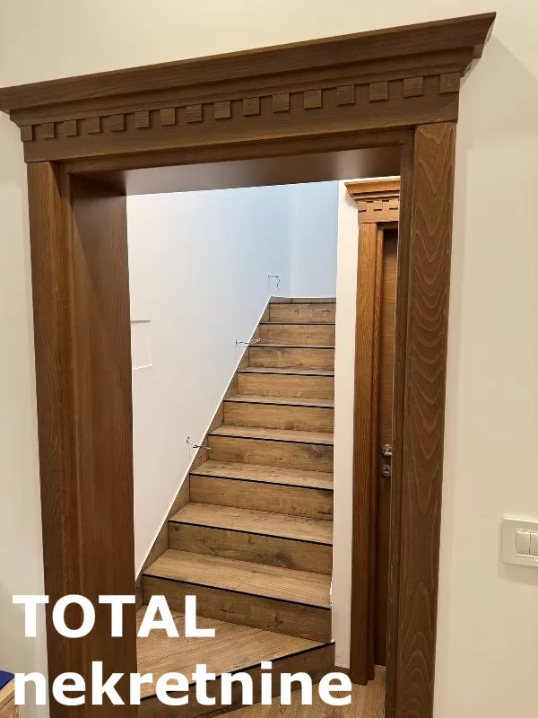 Kuca,SREMSKA KAMENICA,CARDAK,kv: 300.00, € 390000, ID: 3090707 8