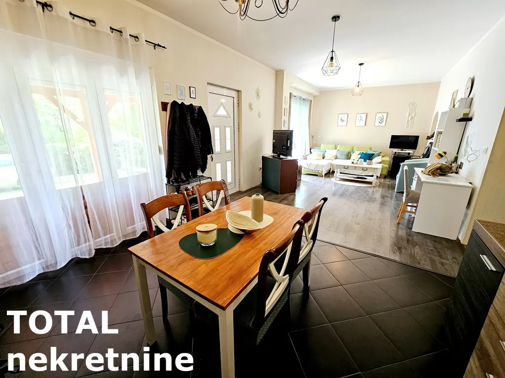 Kuca,SREMSKA KAMENICA,PARAGOVO,kv: 152.00, € 240000, ID: 3091431 4