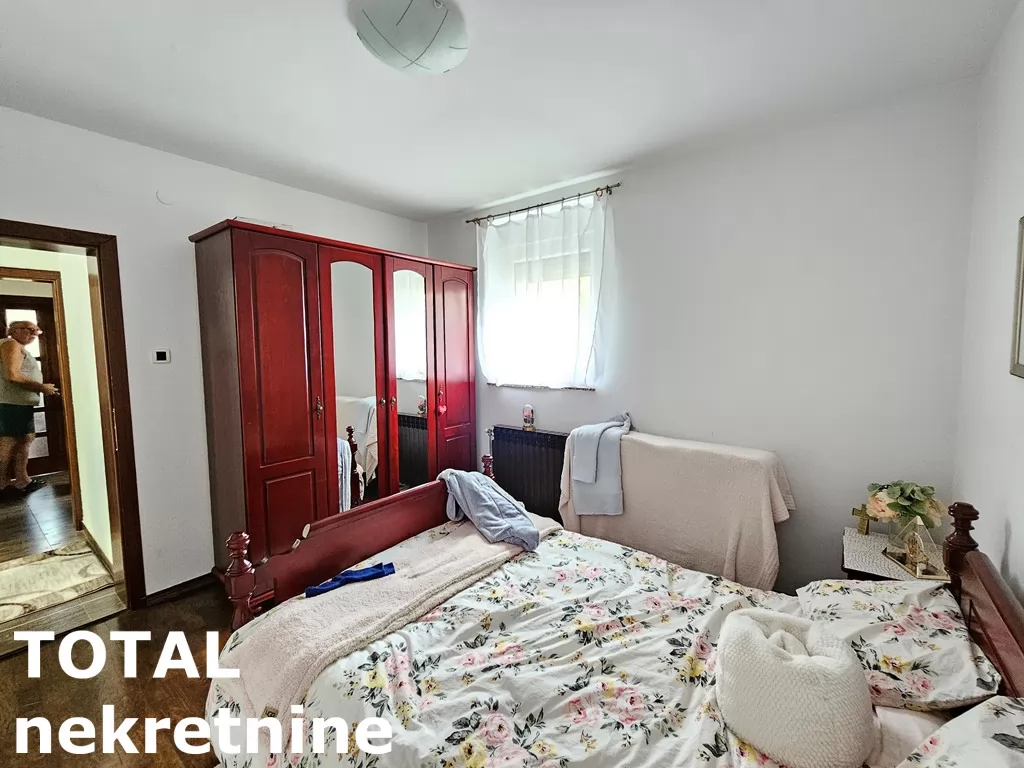 Kuca,SREMSKA KAMENICA,POPOVICA,kv: 388.00, € 793100, ID: 3091031 10