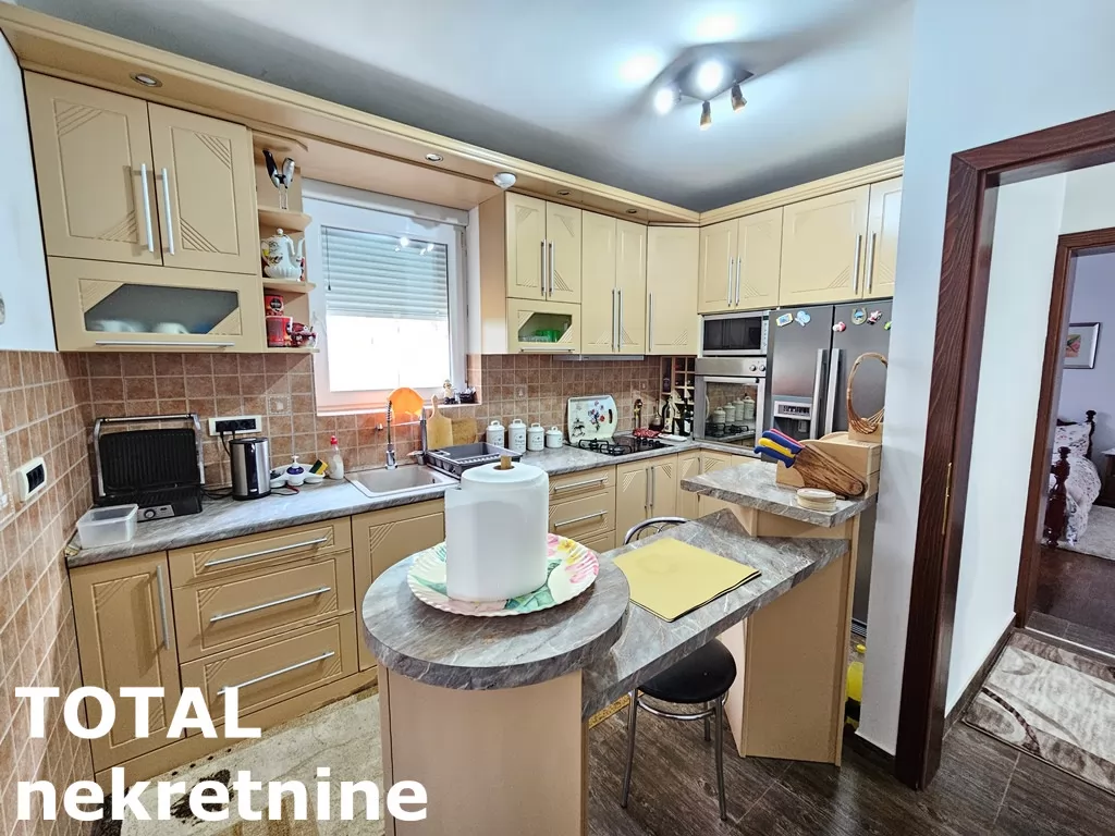 Kuca,SREMSKA KAMENICA,POPOVICA,kv: 388.00, € 793100, ID: 3091031 11