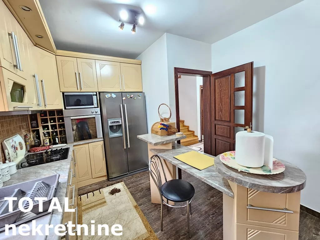 Kuca,SREMSKA KAMENICA,POPOVICA,kv: 388.00, € 793100, ID: 3091031 12