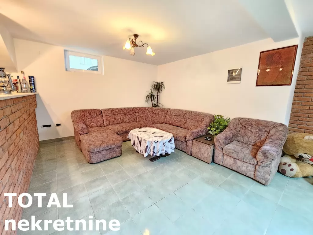 Kuca,SREMSKA KAMENICA,POPOVICA,kv: 388.00, € 793100, ID: 3091031 35