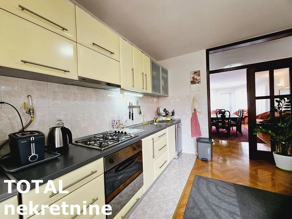 Kuca,SREMSKA KAMENICA,TATARSKO BRDO,kv: 210.00, € 412000, ID: 3090953 5