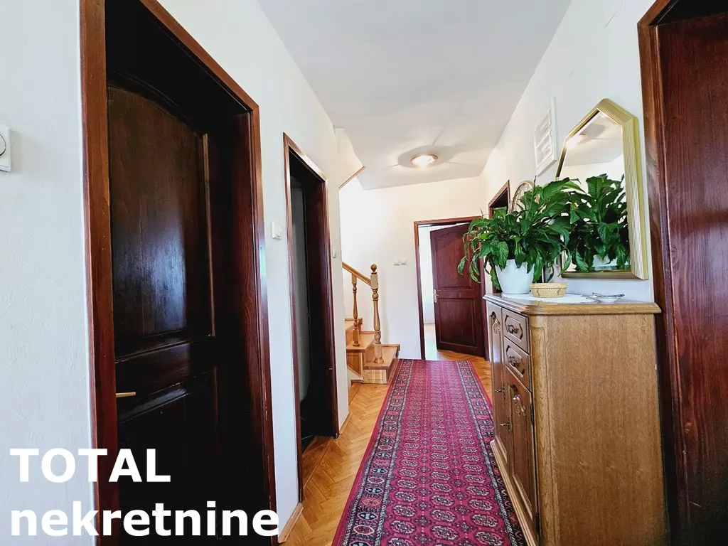 Kuca,SREMSKA KAMENICA,TATARSKO BRDO,kv: 210.00, € 412000, ID: 3090953 9