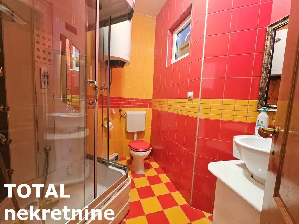 Kuca,SREMSKA KAMENICA,TATARSKO  BRDO,kv: 338.00, € 700000, ID: 3091213 17