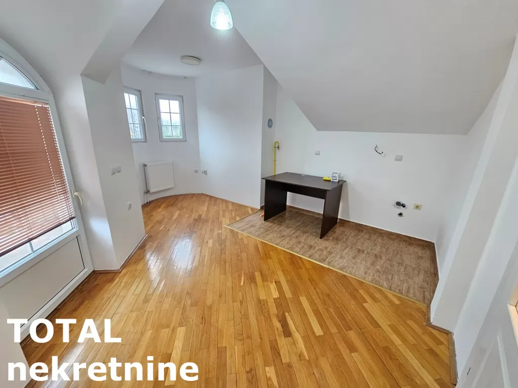 Kuca,SREMSKA KAMENICA,TATARSKO  BRDO,kv: 338.00, € 700000, ID: 3091213 31