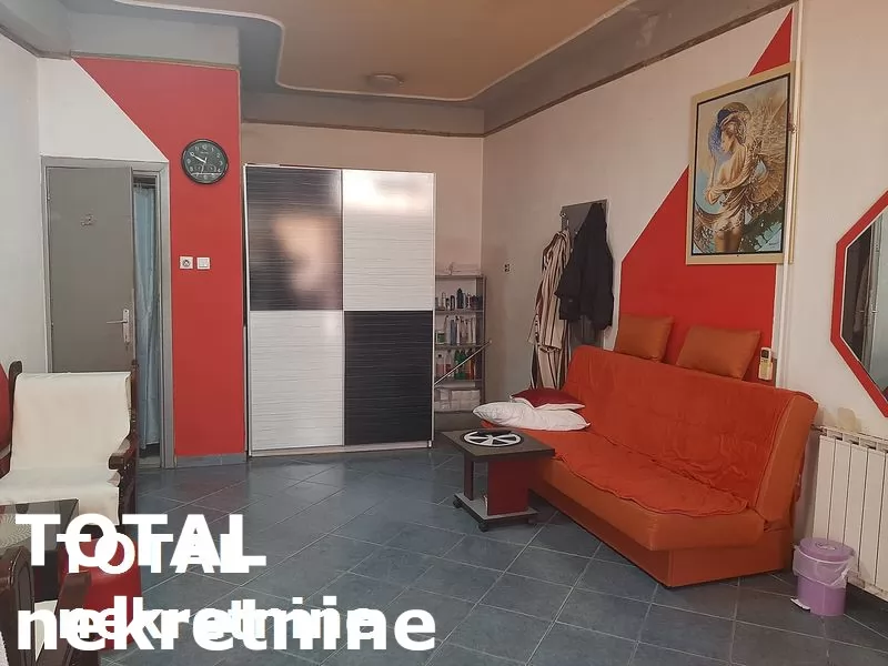 Lokal,NOVI SAD,CENTAR,kv: 57.00, € 120000, ID: 8089598 5