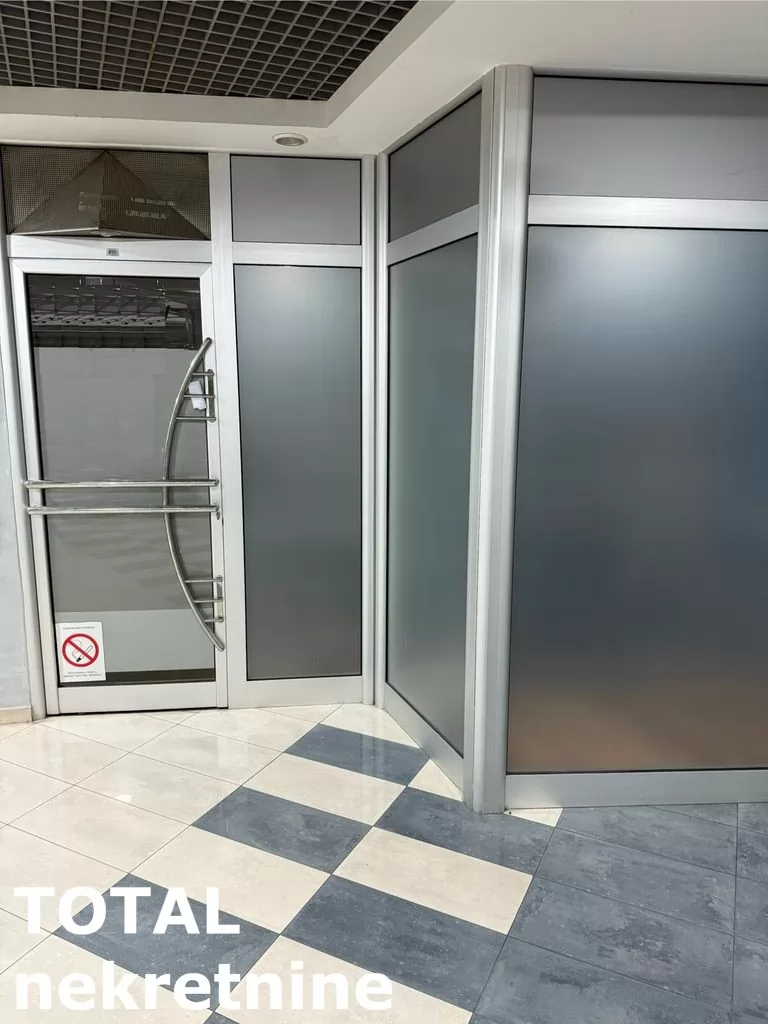 Lokal,NOVI SAD,CENTAR,kv: 25.00, € 35000, ID: 8089755 2