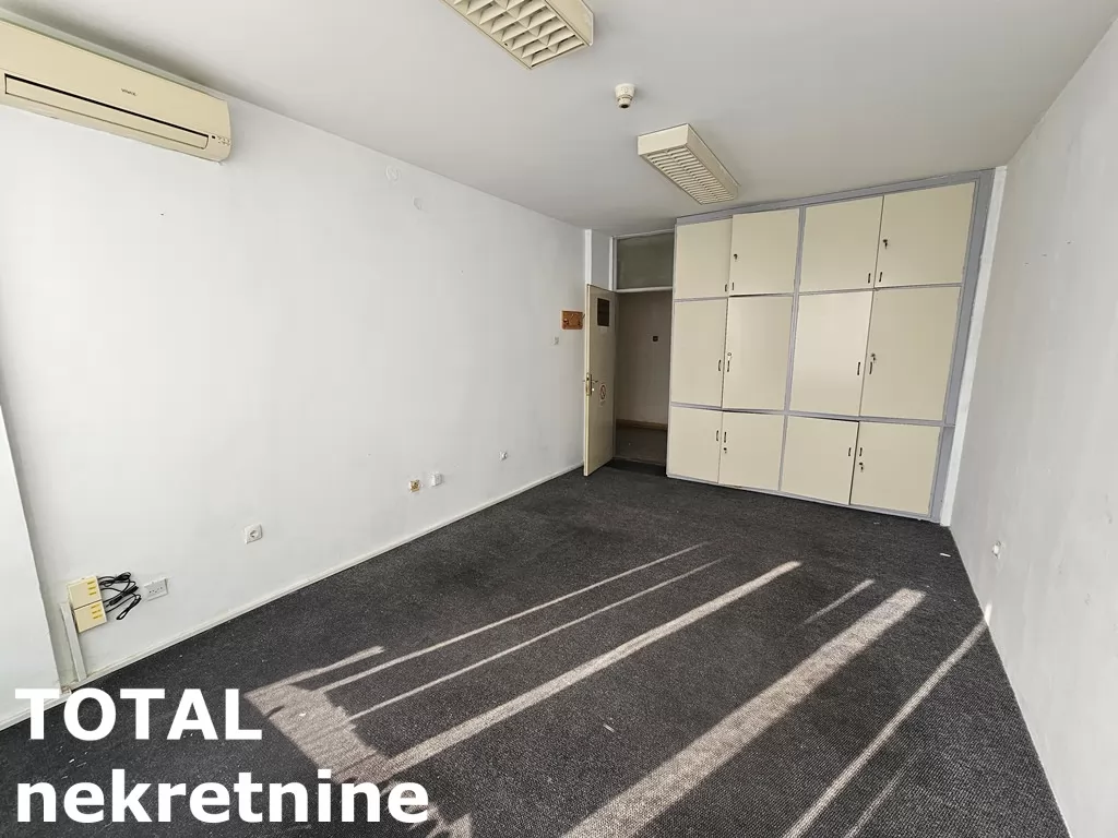 Poslovni prostori,NOVI SAD,CENTAR,kv: 850.00, € 10000, ID: 9189762 11