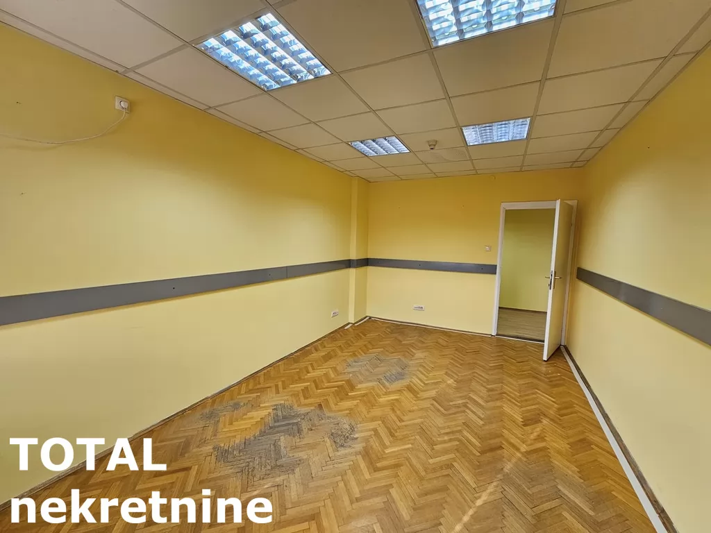 Poslovni prostori,NOVI SAD,CENTAR,kv: 850.00, € 10000, ID: 9189762 24