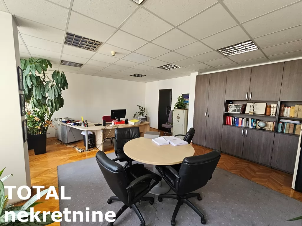 Poslovni prostori,NOVI SAD,CENTAR,kv: 850.00, € 10000, ID: 9189762 29