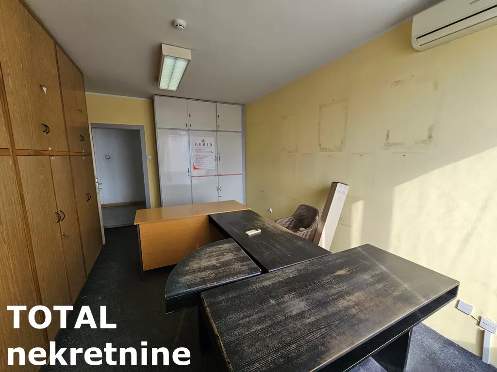 Poslovni prostori,NOVI SAD,CENTAR,kv: 850.00, € 10000, ID: 9189762 33