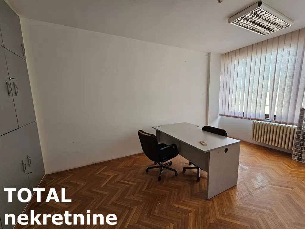 Poslovni prostori,NOVI SAD,CENTAR,kv: 850.00, € 10000, ID: 9189762 40