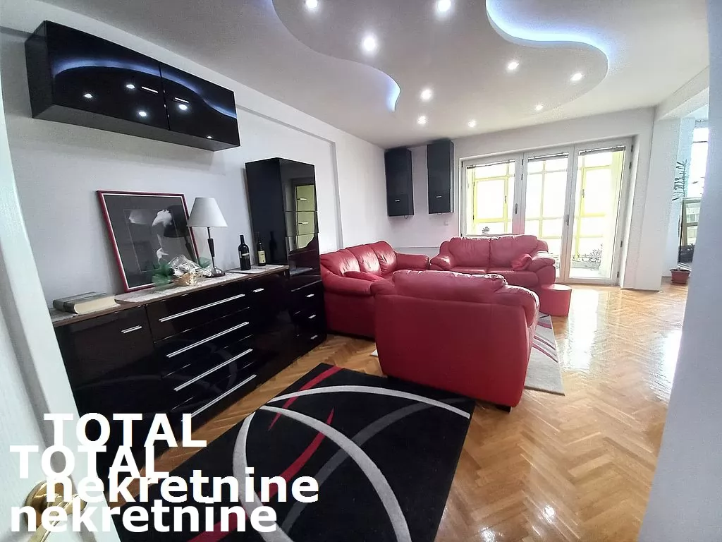 Stan,NOVI SAD,BULEVAR,kv: 101.00, € 257500, ID: 1093428 1