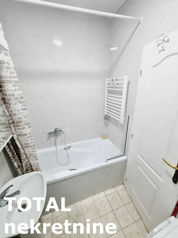 Stan,NOVI SAD,BULEVAR EVROPE,kv: 38.00, € 116000, ID: 1101242 11