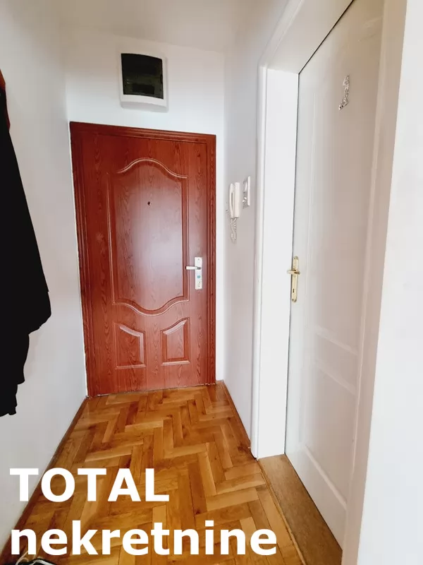 Stan,NOVI SAD,BULEVAR EVROPE,kv: 38.00, € 116000, ID: 1101242 9