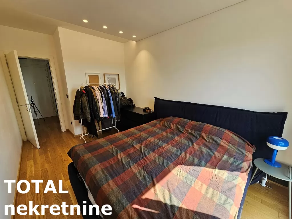 Stan,NOVI SAD,BULEVAR EVROPE,kv: 61.00, € 220000, ID: 1100378 8