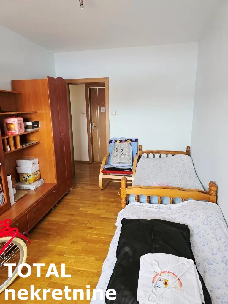 Stan,NOVI SAD,BULEVAR EVROPE,kv: 71.00, € 175000, ID: 1099952 8