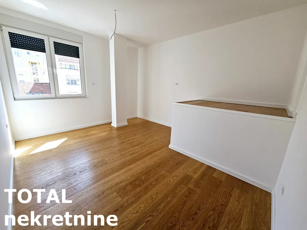 Stan,NOVI SAD,BULEVAR,kv: 104.00, € 319240, ID: 1098110 12