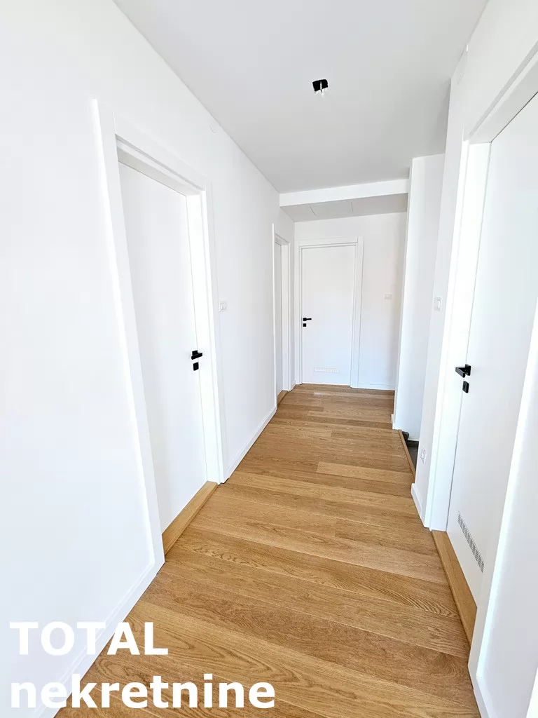 Stan,NOVI SAD,BULEVAR,kv: 104.00, € 319240, ID: 1098110 14