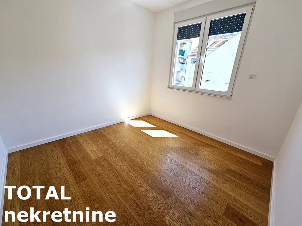 Stan,NOVI SAD,BULEVAR,kv: 104.00, € 319240, ID: 1098110 6