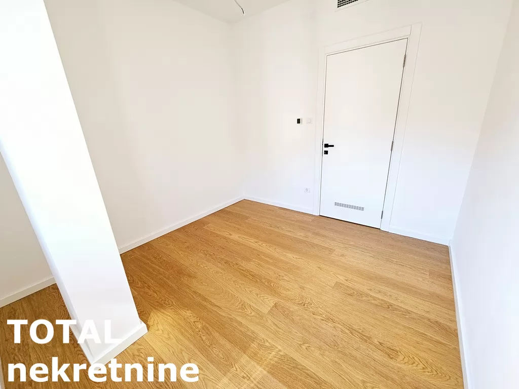 Stan,NOVI SAD,BULEVAR,kv: 104.00, € 319240, ID: 1098110 9