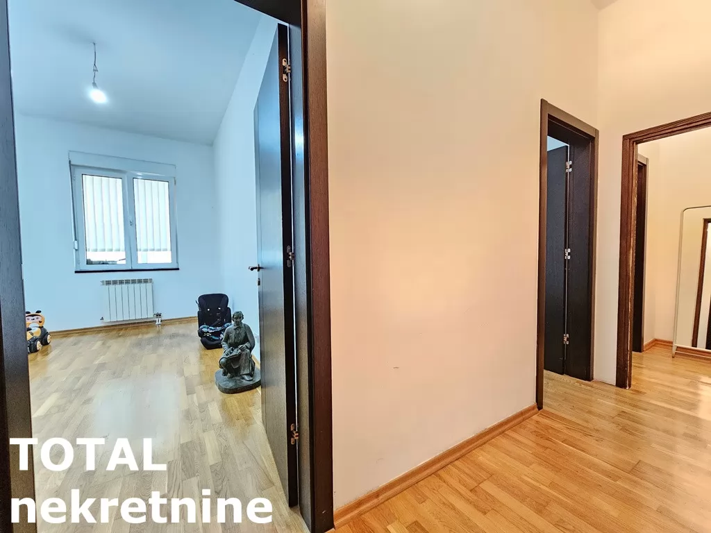 Stan,NOVI SAD,BULEVAR,kv: 110.00, € 320000, ID: 1098070 11