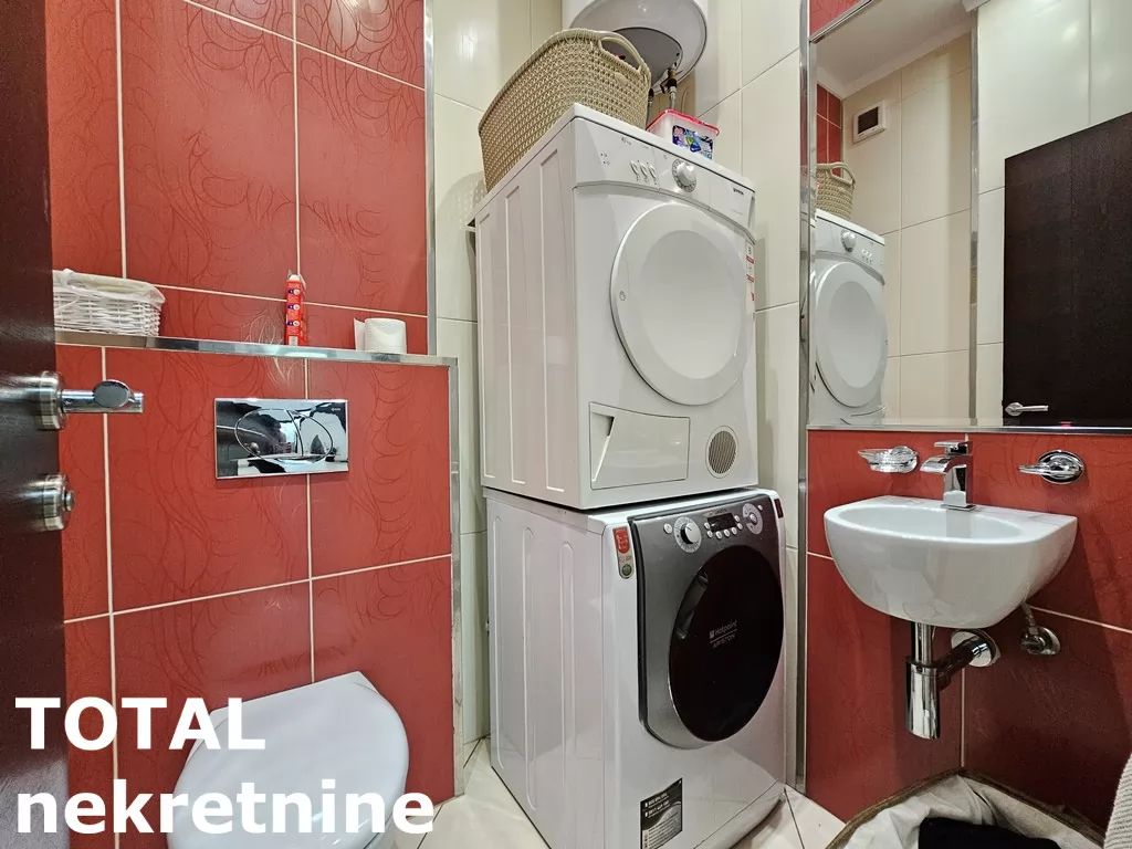 Stan,NOVI SAD,BULEVAR,kv: 110.00, € 320000, ID: 1098070 17