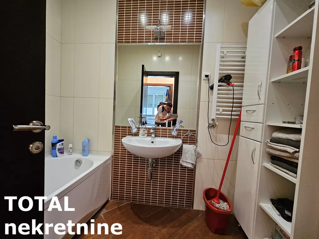 Stan,NOVI SAD,BULEVAR,kv: 110.00, € 320000, ID: 1098070 18