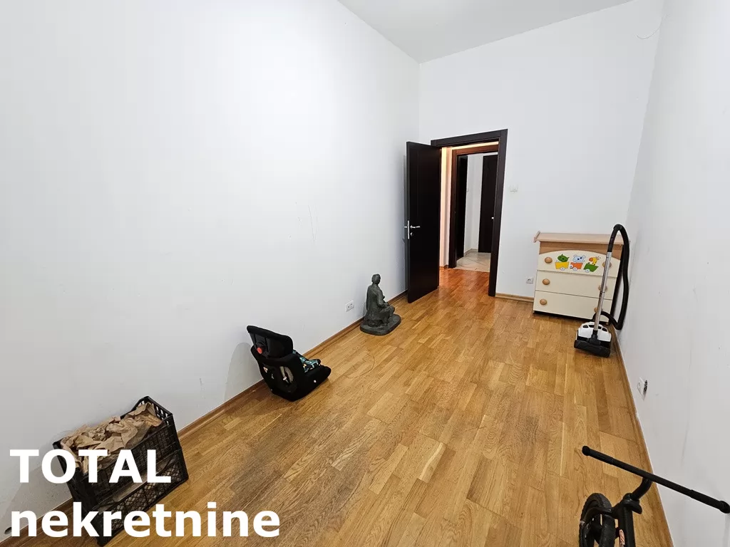 Stan,NOVI SAD,BULEVAR,kv: 110.00, € 320000, ID: 1098070 6