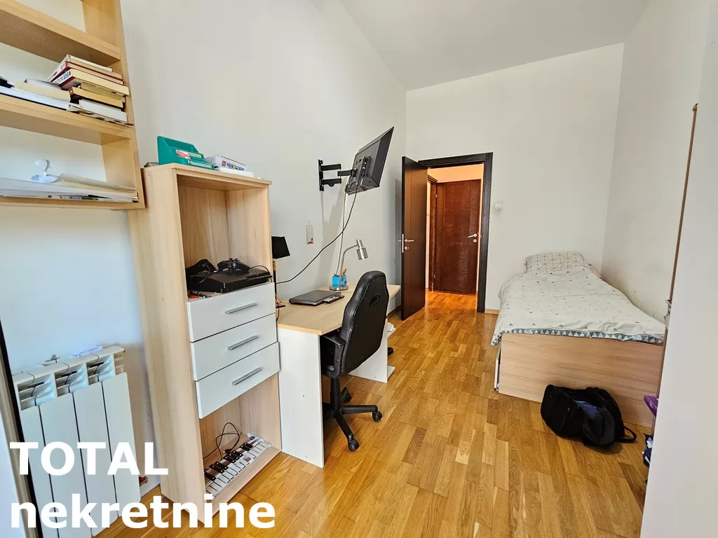 Stan,NOVI SAD,BULEVAR,kv: 110.00, € 320000, ID: 1098070 8