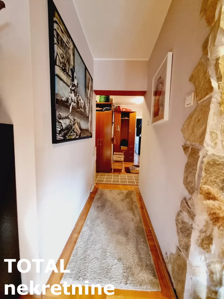 Stan,NOVI SAD,BULEVAR,kv: 127.00, € 300760, ID: 1099477 17