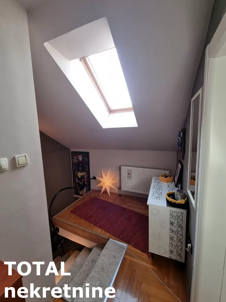 Stan,NOVI SAD,BULEVAR,kv: 127.00, € 300760, ID: 1099477 24