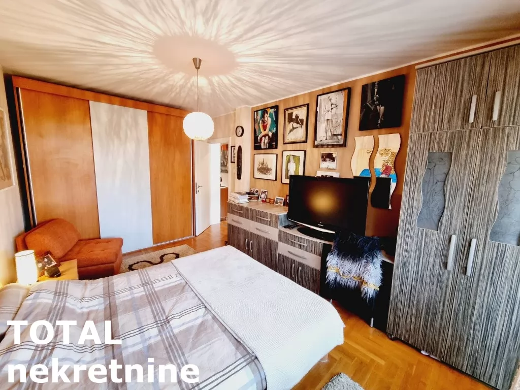 Stan,NOVI SAD,BULEVAR,kv: 127.00, € 300760, ID: 1099477 9