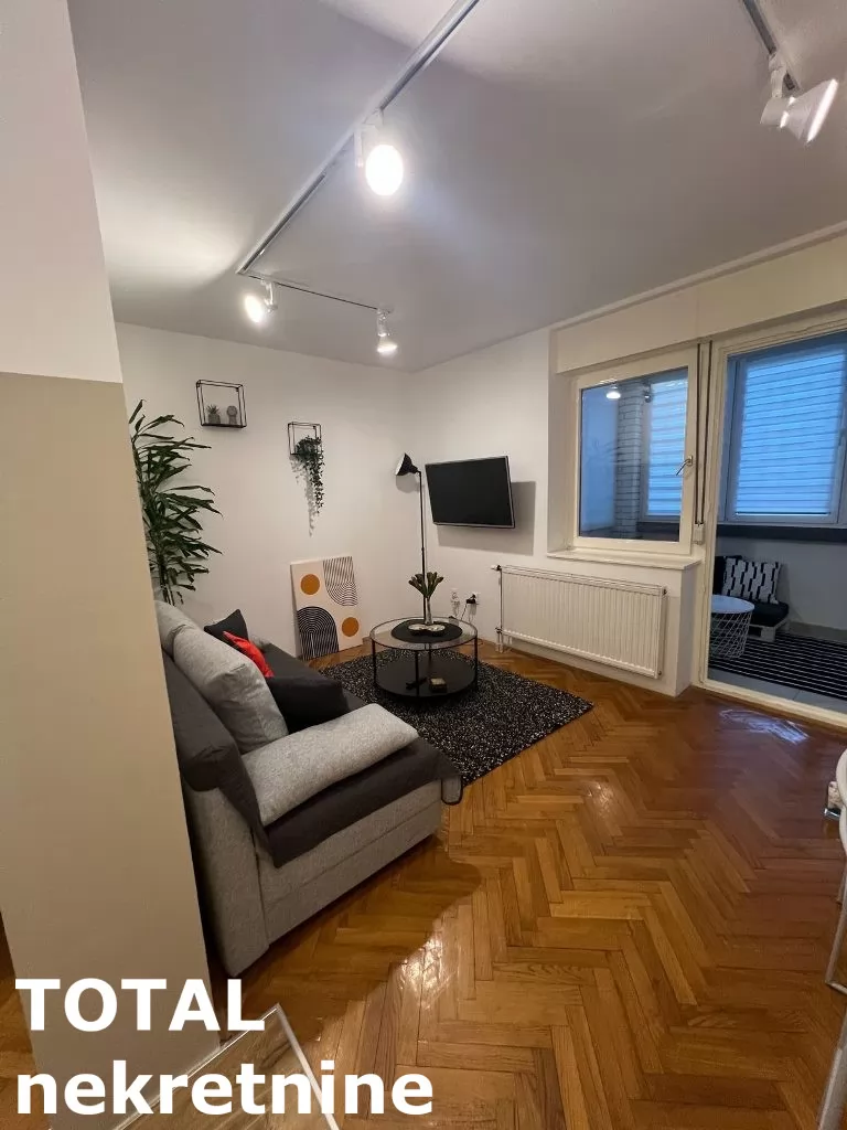 Stan,NOVI SAD,BULEVAR,kv: 36.00, € 120000, ID: 1100432 4