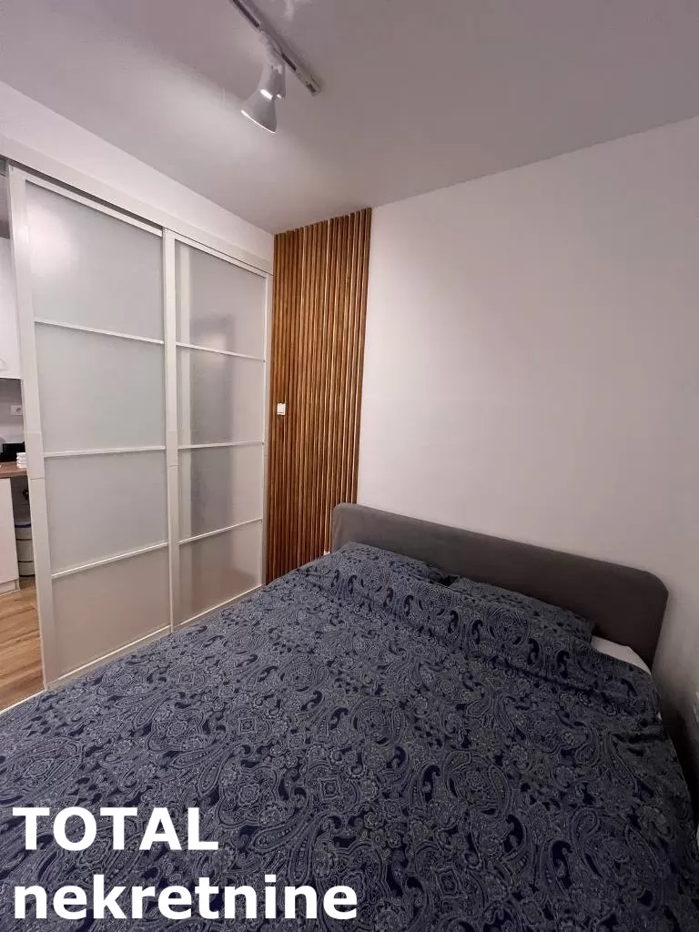 Stan,NOVI SAD,BULEVAR,kv: 36.00, € 120000, ID: 1100432 5