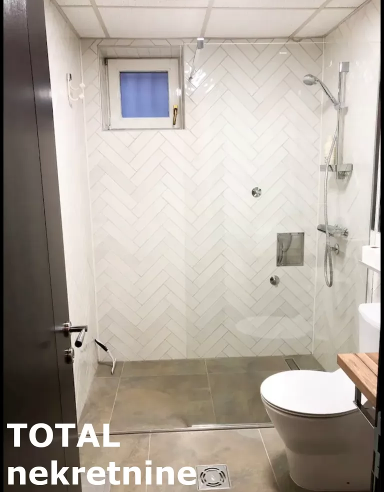 Stan,NOVI SAD,BULEVAR,kv: 36.00, € 120000, ID: 1100432 8