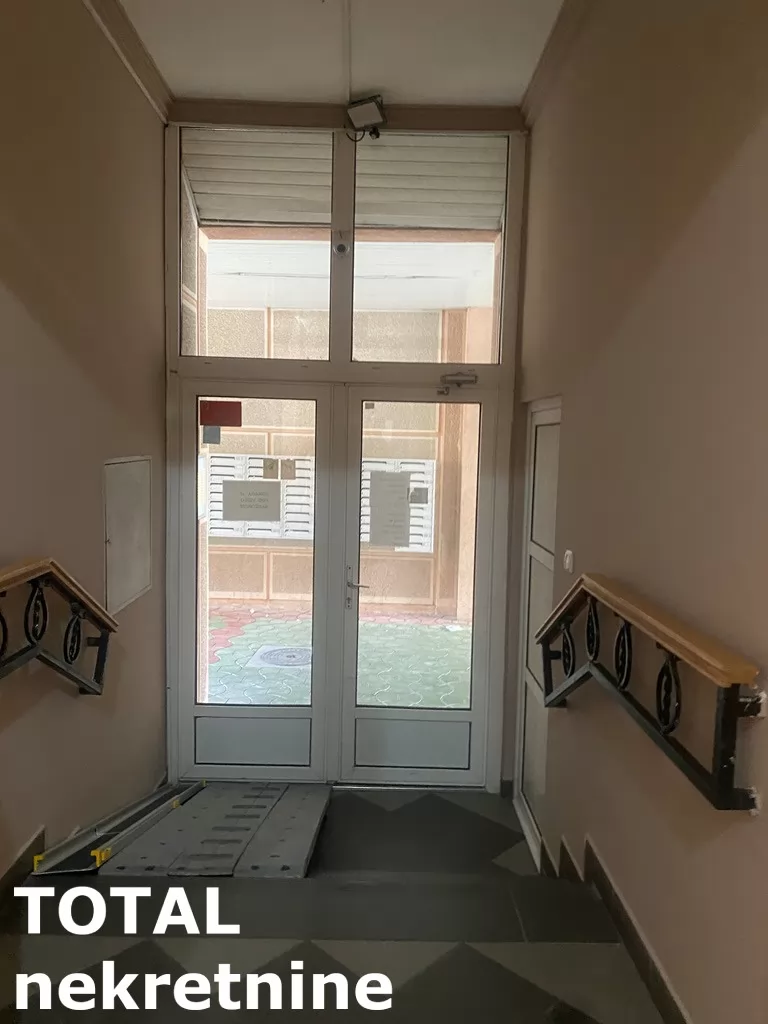 Stan,NOVI SAD,BULEVAR,kv: 38.00, € 125000, ID: 1100875 18