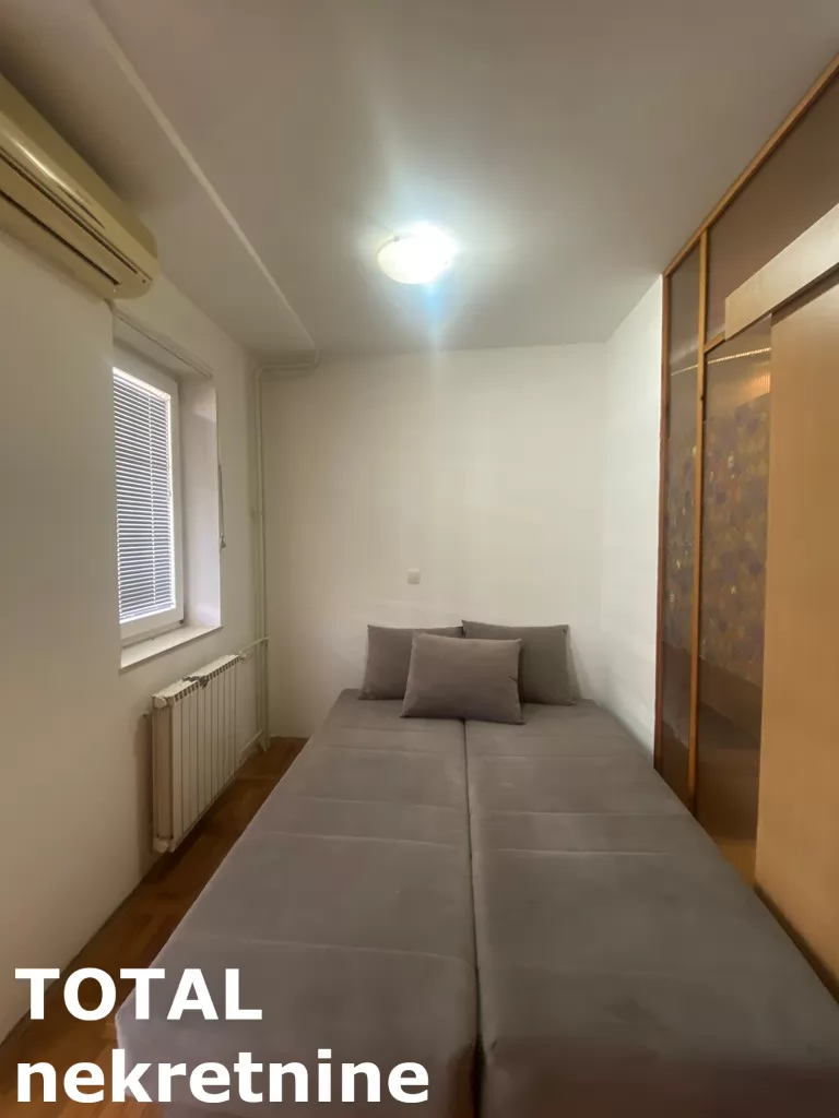 Stan,NOVI SAD,BULEVAR,kv: 38.00, € 125000, ID: 1100875 6