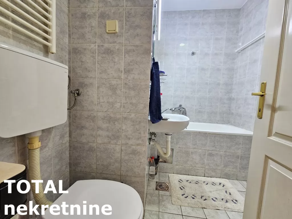 Stan,NOVI SAD,BULEVAR,kv: 40.00, € 113300, ID: 1100968 8