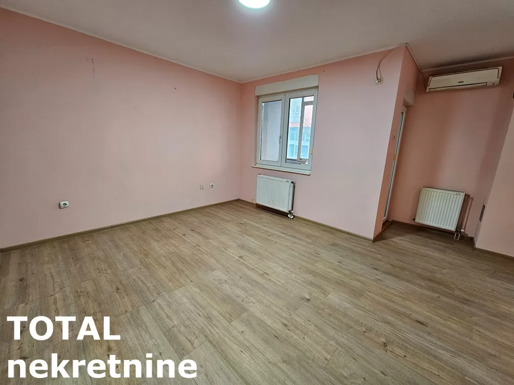 Stan,NOVI SAD,BULEVAR,kv: 46.00, € 133900, ID: 1099847 3