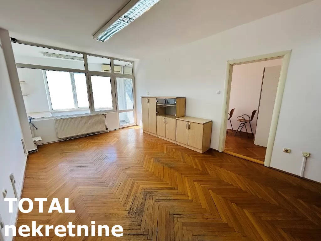 Stan,NOVI SAD,BULEVAR,kv: 46.00, € 147290, ID: 1099394 2