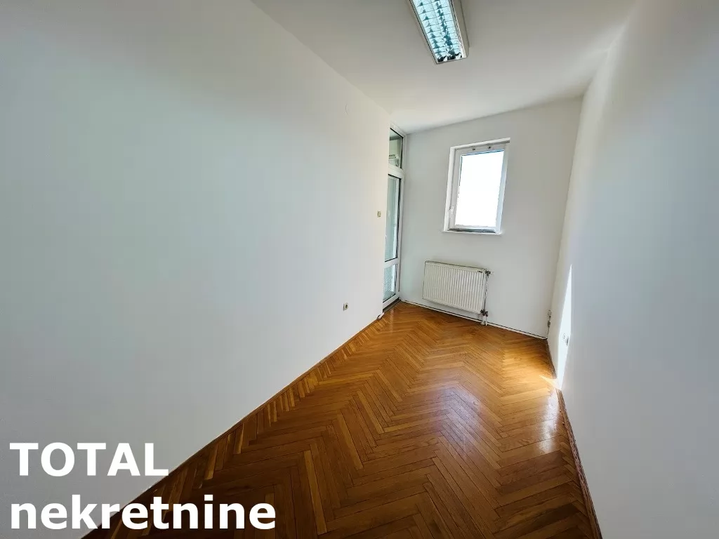 Stan,NOVI SAD,BULEVAR,kv: 46.00, € 147290, ID: 1099394 4